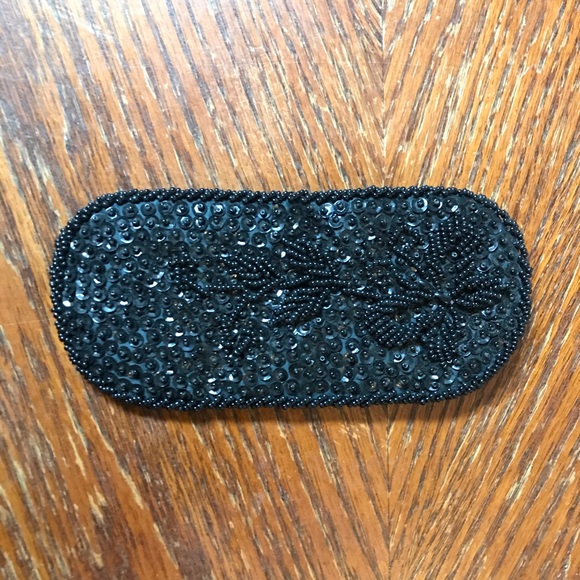 Gorgeous Floral Design Beaded Eye Glass Holder - Picture 8 of 8